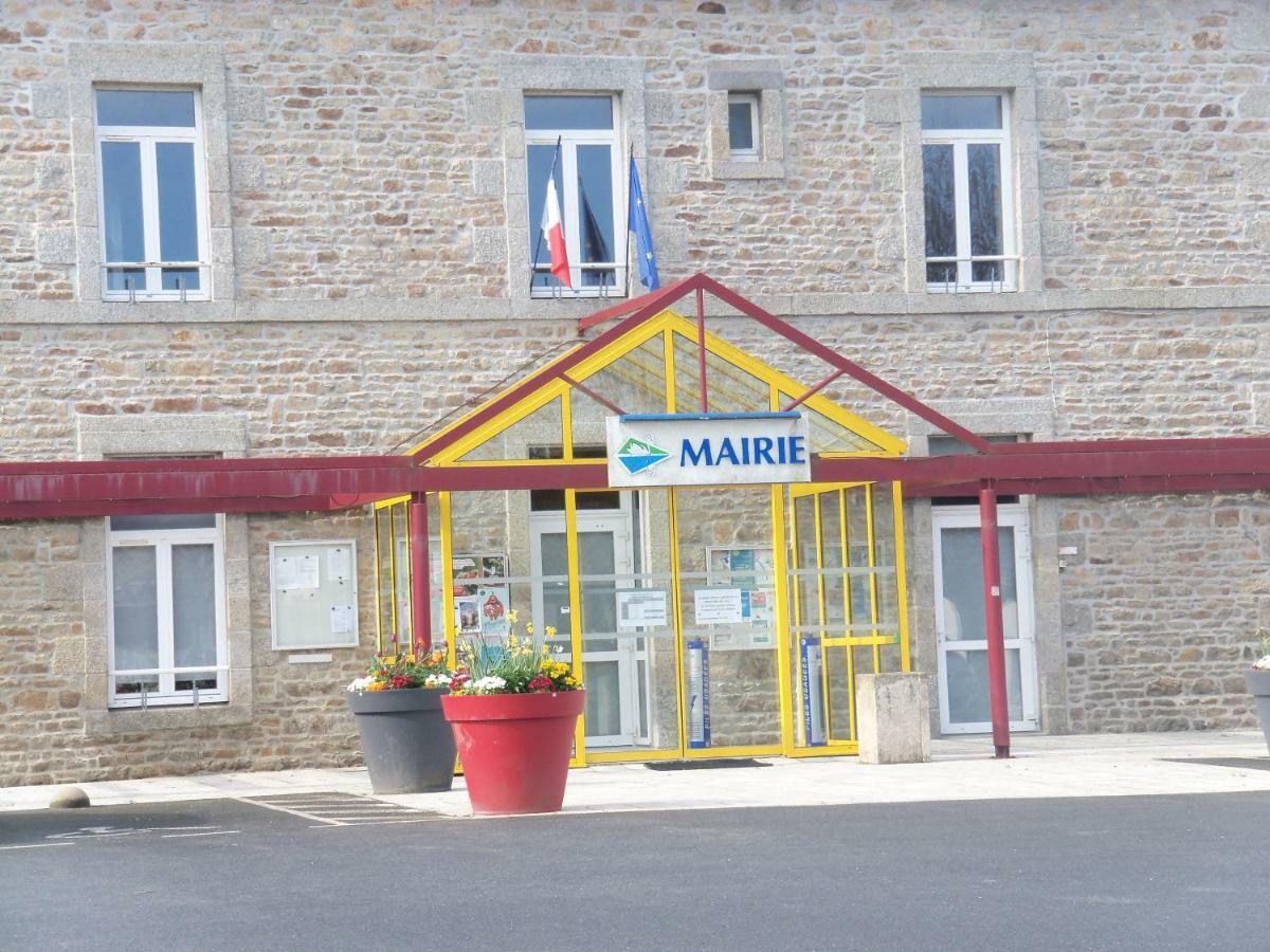 Do Mi Si La Do Re Gite Partage Saint-Carreuc エクステリア 写真